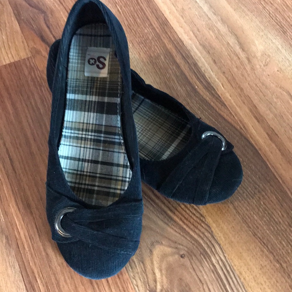 Black flats - Picture 2 of 4